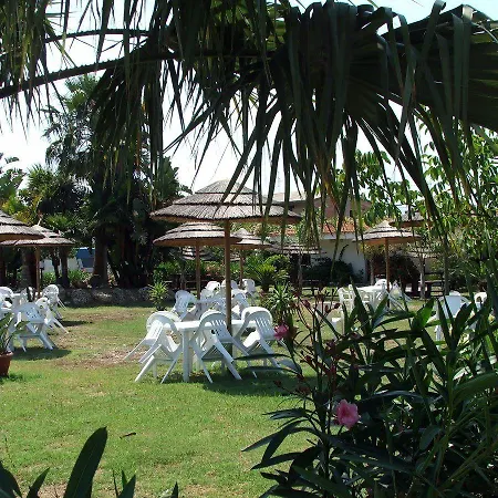 Κάμπινγκ Villaggio Calypso Focà