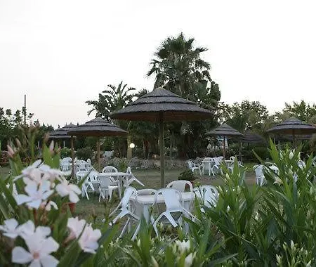 Villaggio Calypso Κάμπινγκ Focà